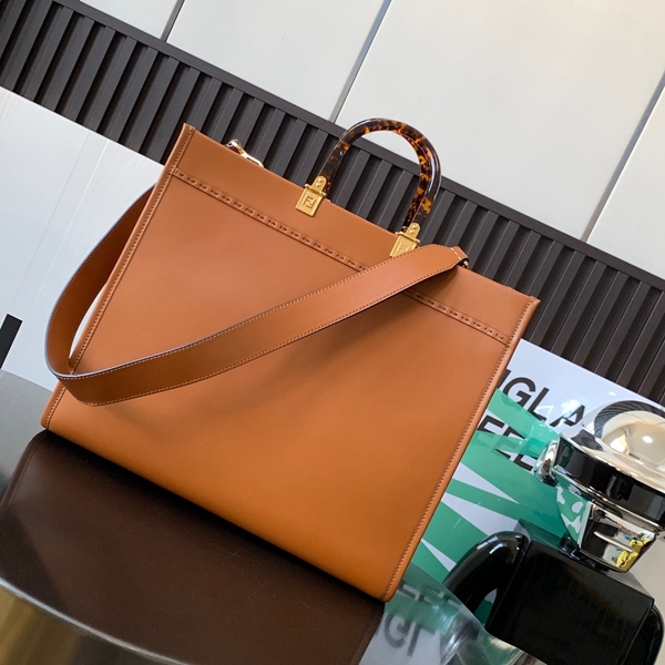 スーパーコピーブランドバッグ側面デザイン